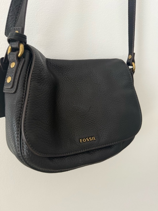 Fossil Black Pebble Leather Flap Crossbody Bag - Picture 3 of 11